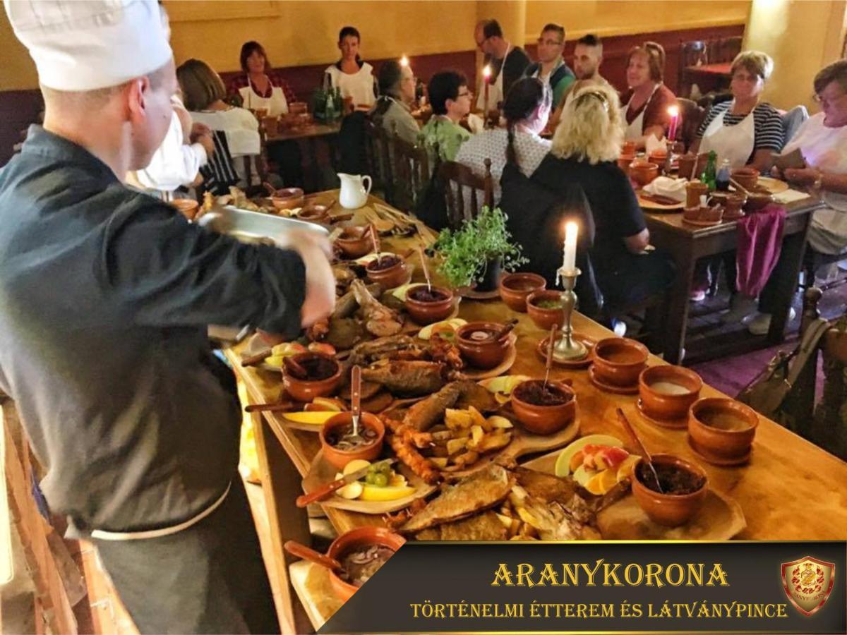 Aranykorona Hotel Miskolc Ngoại thất bức ảnh