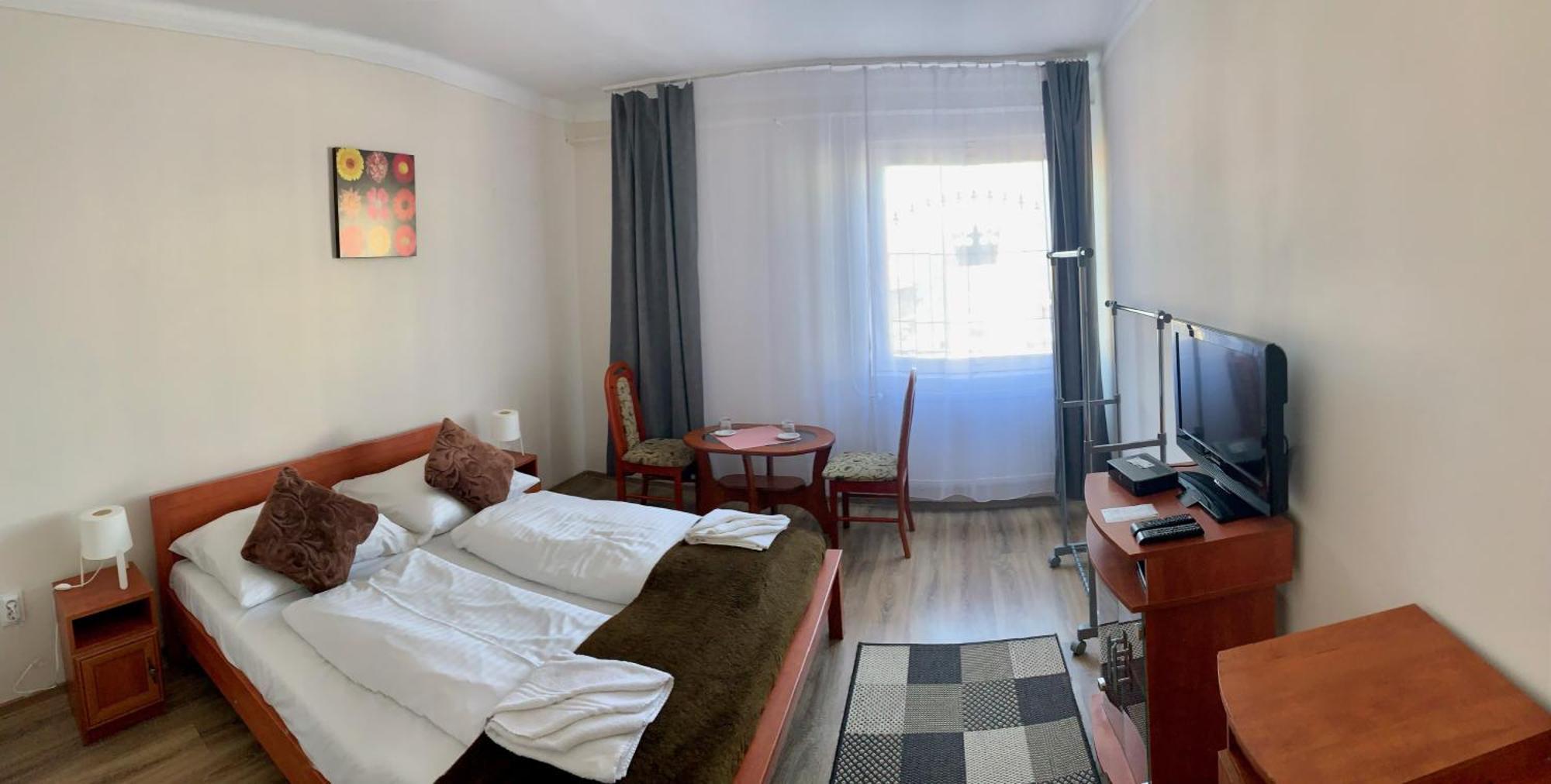 Aranykorona Hotel Miskolc Ngoại thất bức ảnh