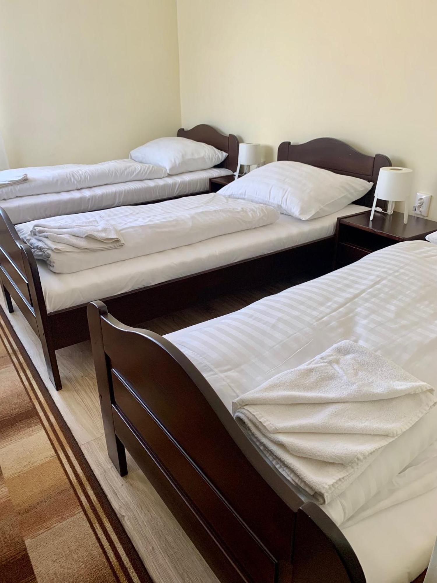 Aranykorona Hotel Miskolc Ngoại thất bức ảnh