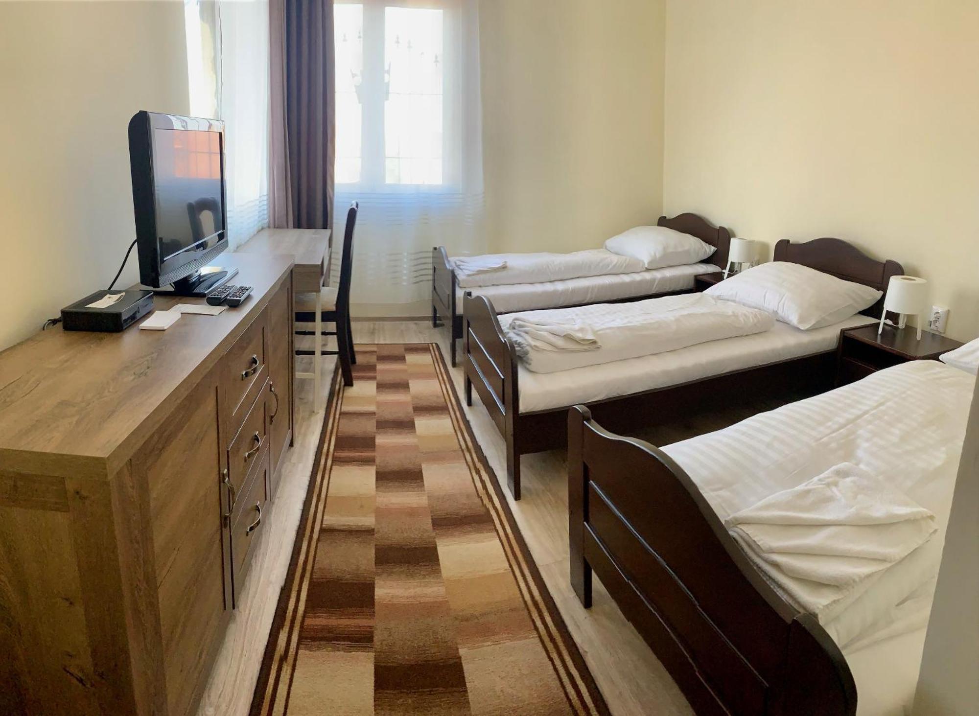 Aranykorona Hotel Miskolc Ngoại thất bức ảnh