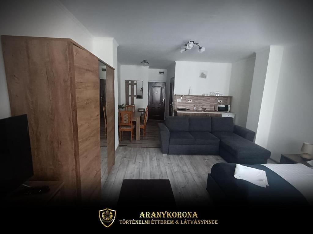 Aranykorona Hotel Miskolc Ngoại thất bức ảnh